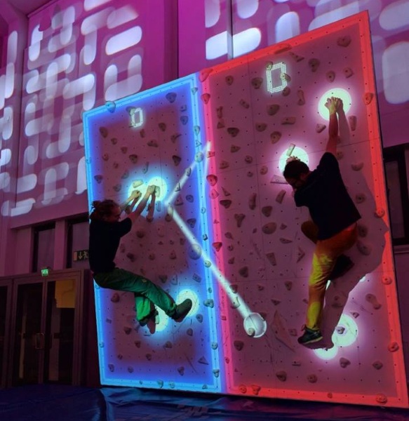 Augmented Climbing Wall – play pong and improve your arm strength