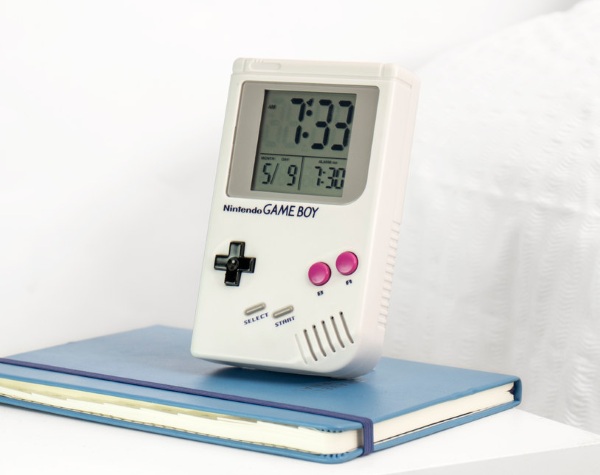 Game Boy Alarm Clock – your next adventure is waking up