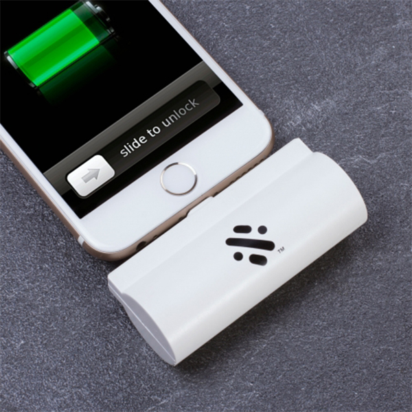 Mini Emergency Charger – Check Out This Lifesaver for iPhone! [REVIEW]