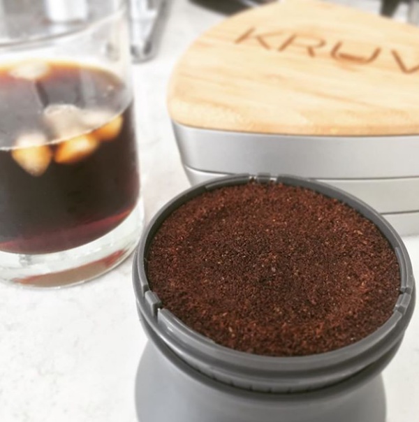 KRUVE Sifter – make your cup of coffee better with his simple tool
