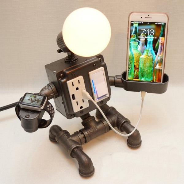 Robot Pipe Desk Lamp – let this guy hold your phone