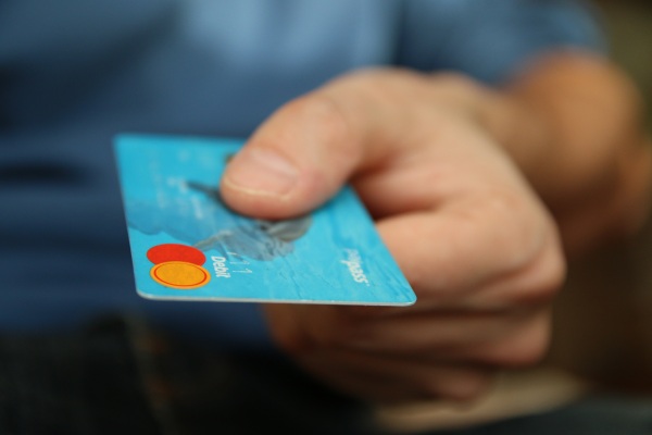 Credit Card Waste – plastic cards are a hidden waste in our world