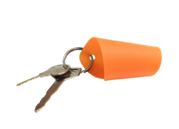 Gryp Keychain – keep your hands when opening doors