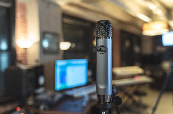Blue Ember – The Best Cheap XLR Microphone in 2019